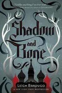 Hete Deal Shadow and Bone - Leigh Bardugo - Libro in lingua inglese - St Martin‘s Press - Shadow and Bone Trilogy
